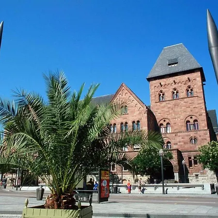 Serenity Bed Palace 2 Gare *