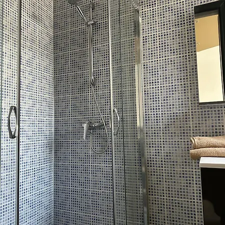 Serenity Bed Palace 2 Gare Metz