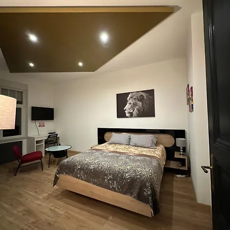 Serenity Bed Palace 2 Gare *