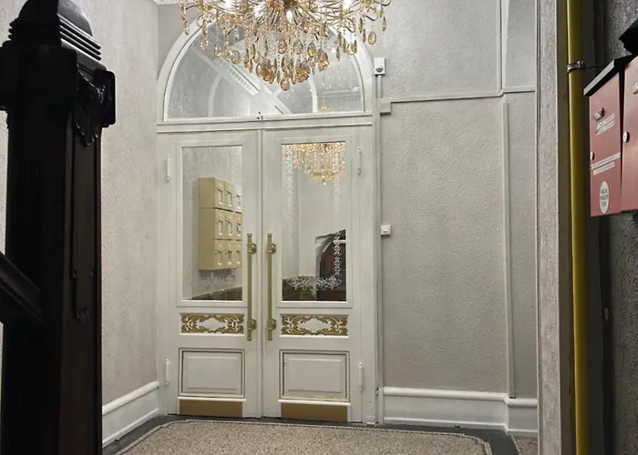 Serenity Bed Palace 2 Gare Mety