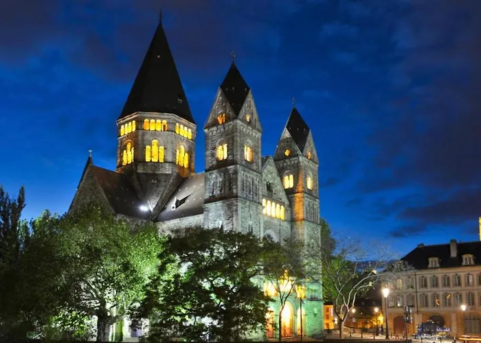 Serenity Bed Palace 2 Gare * Mety