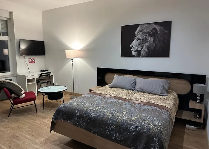 Serenity Bed Palace 2 Gare Apartmán *